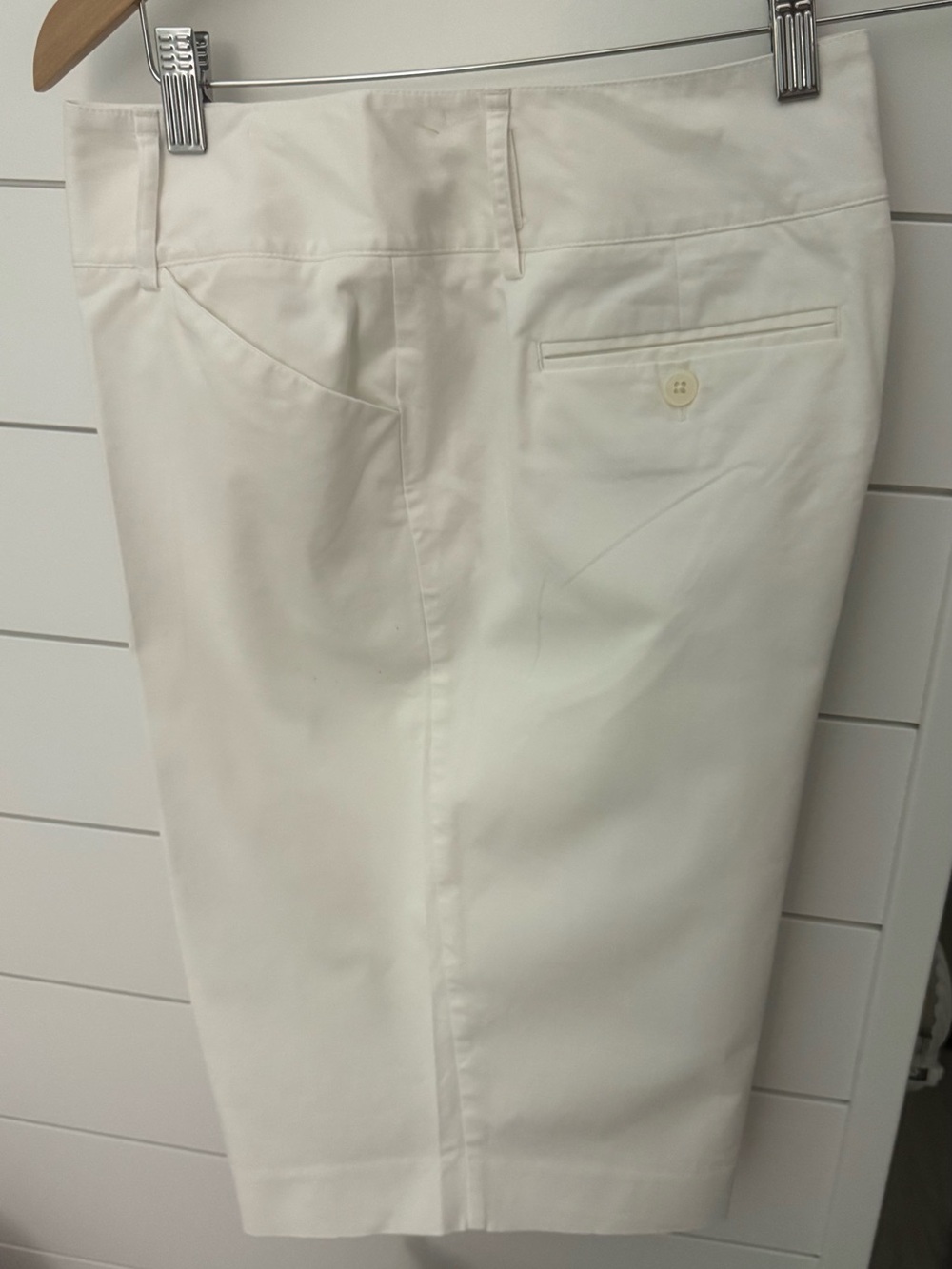 Dana Buchanan 14 White Classic White Knee-Length Shorts